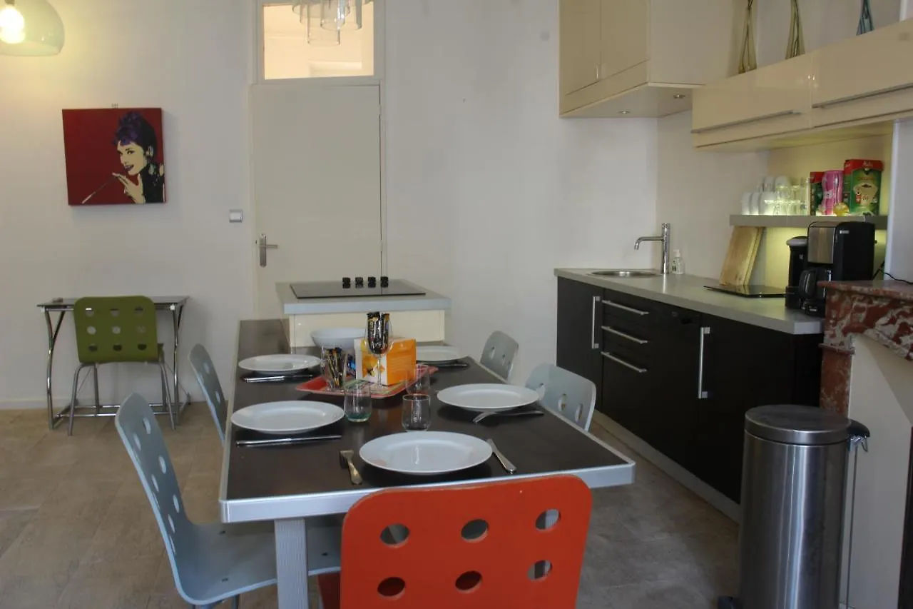 Apartment Zone Pietonne, 3 Chambres, 3 Sdb Cannes