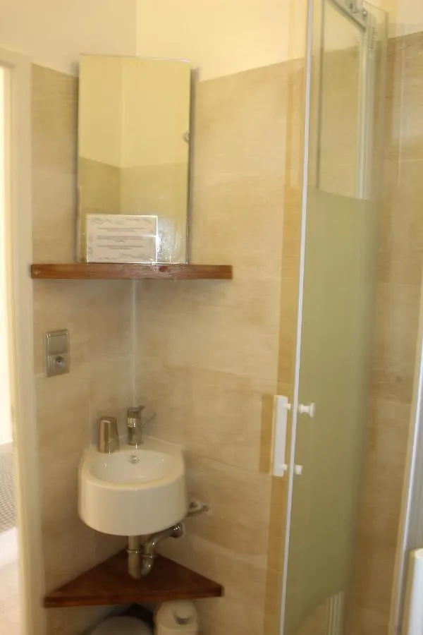 Apartment Zone Pietonne, 3 Chambres, 3 Sdb Cannes France